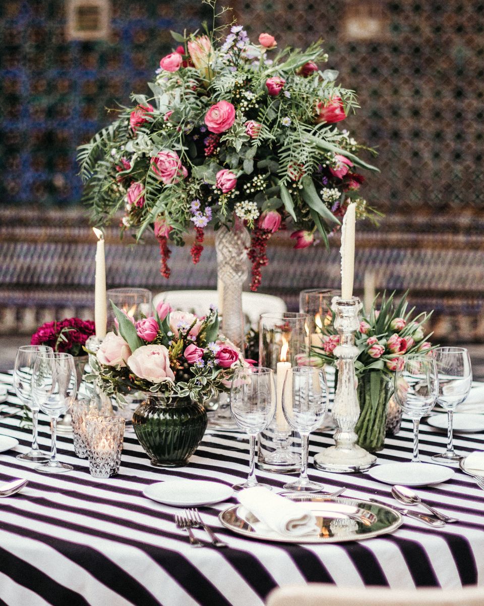 Centrepiece with flowers and candles