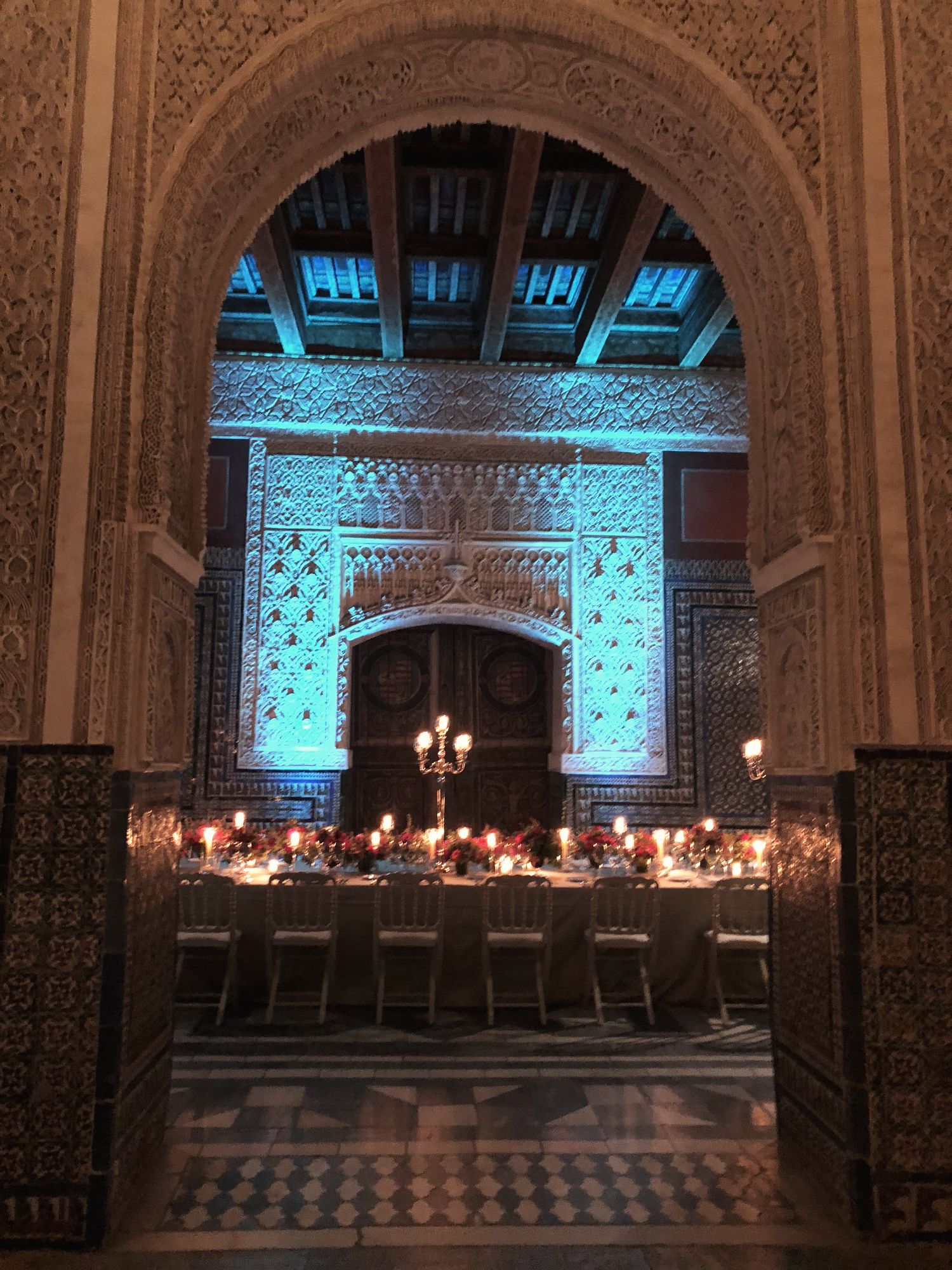 Hall beneath a Mudéjar arch